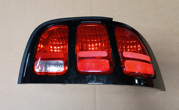 1996-1998 Mustang Tail Light Lens & Bezel, RH