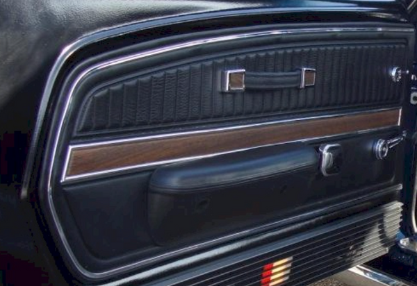 1968 Mustang Deluxe Arm Rest Pad, LH